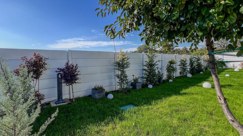 Vilă individuală elegantă, complet mobilată și utilată, lângă parcul și pădurea din Corbeanca - Poză 40