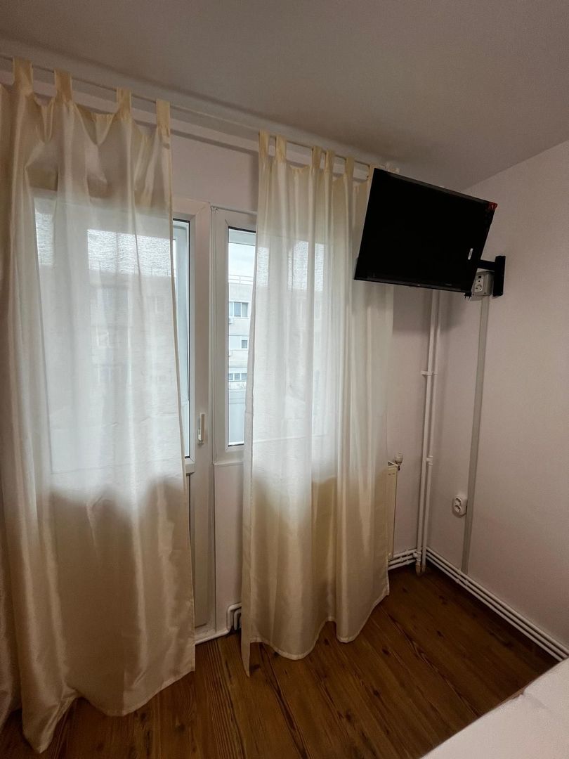 Apartament 2 camere Vitan, centrală proprie, mobilat complet, etaj 3 - Poză 4