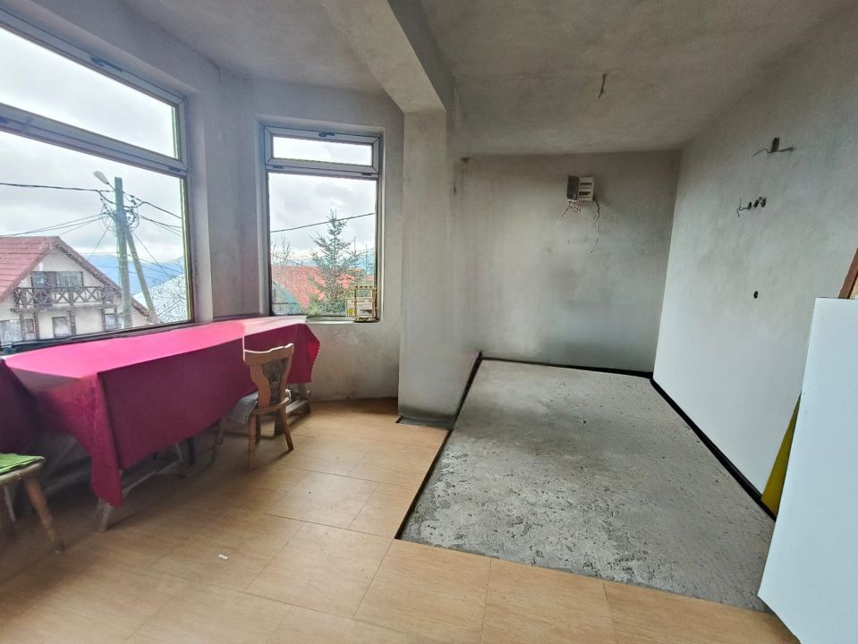 Pensiune de vânzare în Rânca – oportunitate rară lângă pârtia M1 - Poză 17