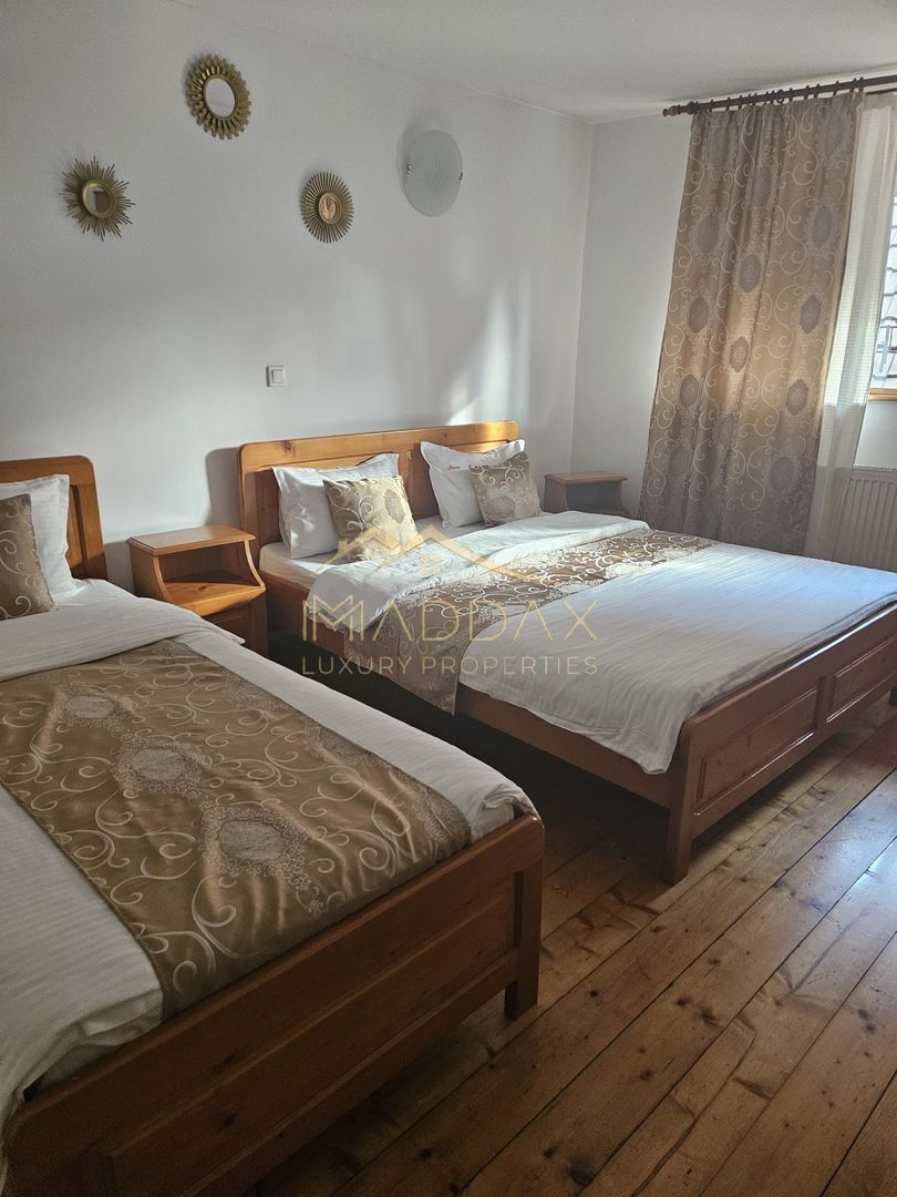 Pensiune 10 camere cu restaurant // teren 900 mp // Moieciu de Jos - Poză 23
