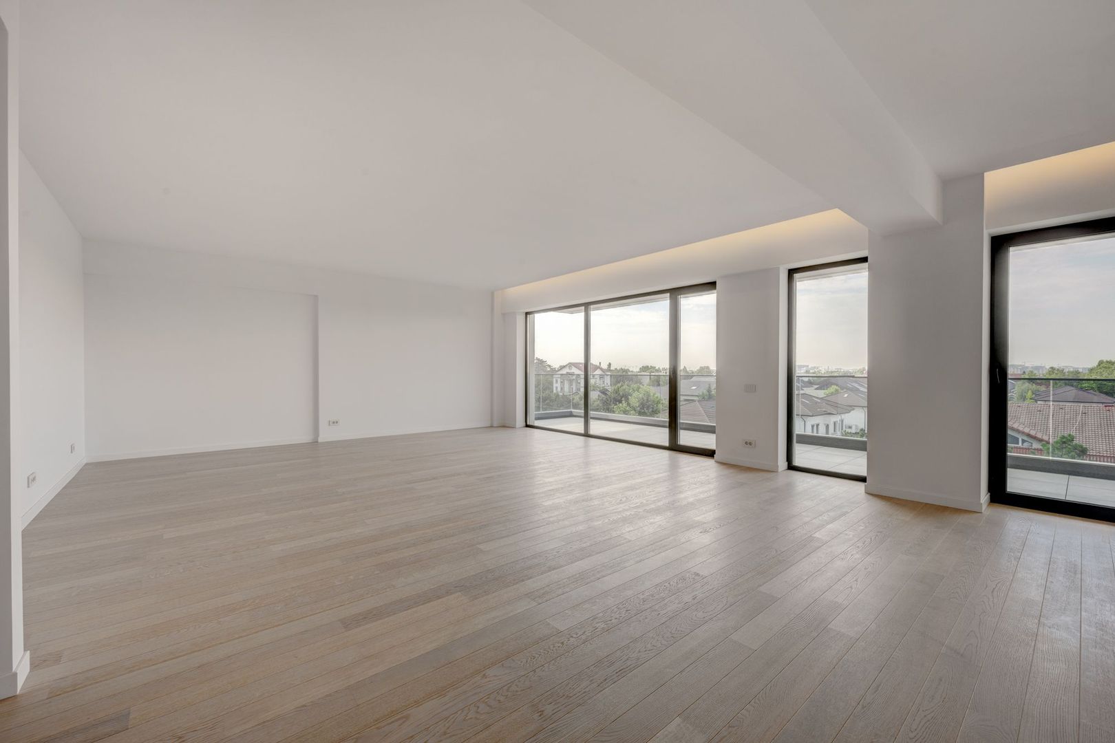 Apartament deosebit in Iancu Nicolae, langa Cambridge, terasa , nou - Poză 5