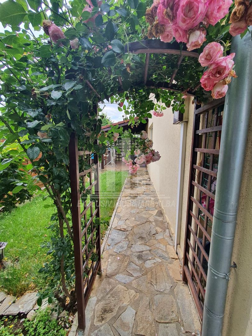 Casa de vanzare, zona Lidl din Cetate - Poză 6