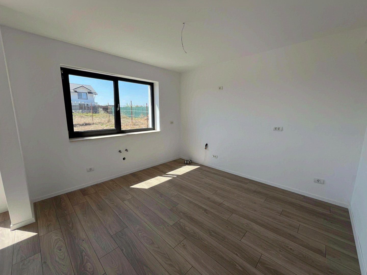 Vila finalizata cu acces de pe DN1, A3, A0 - TVA & Comision 0% - Poză 11