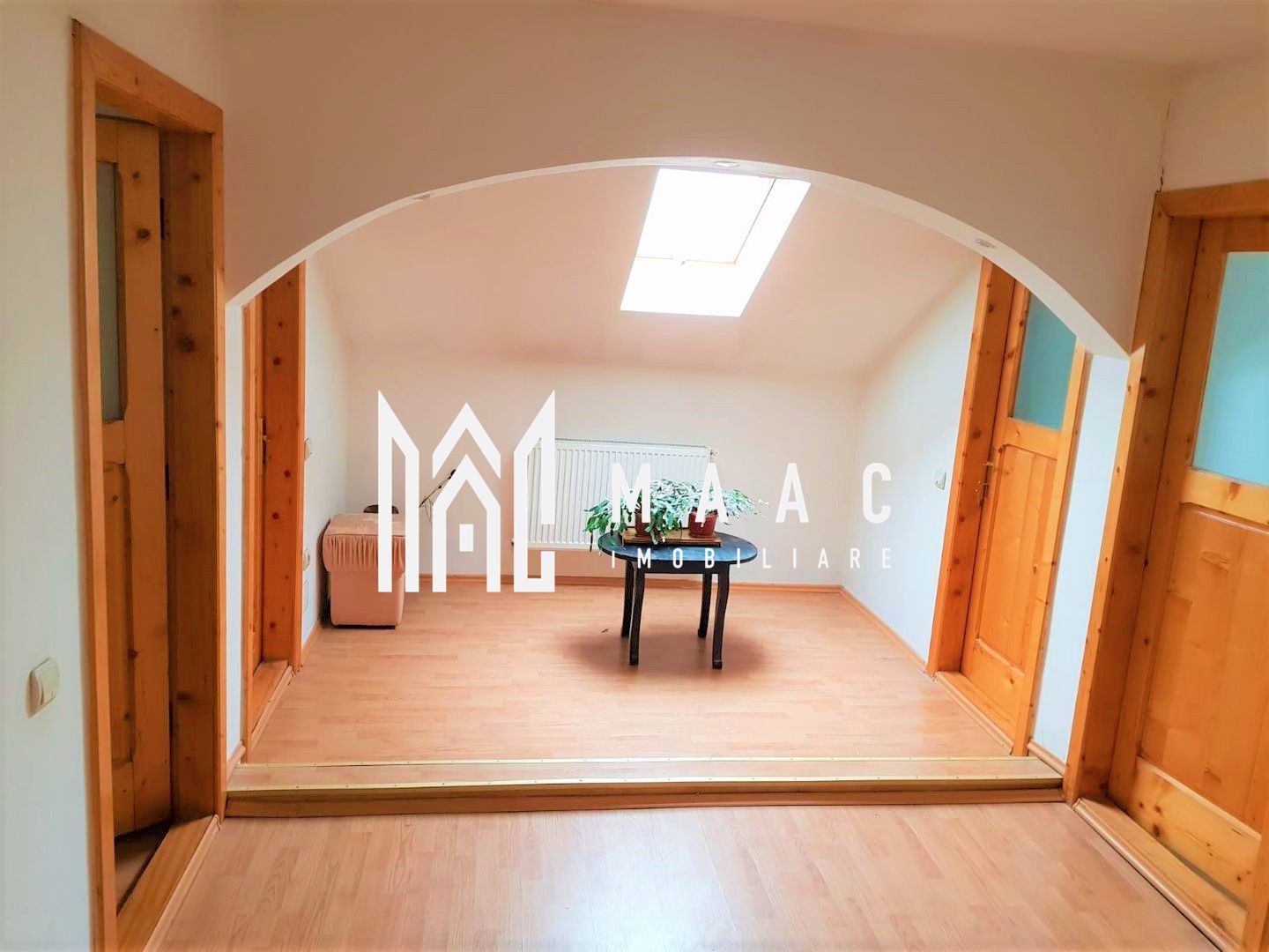 Apartament 5 camere | 137 mp | 2 bai | Curte | Strand - Poză 2