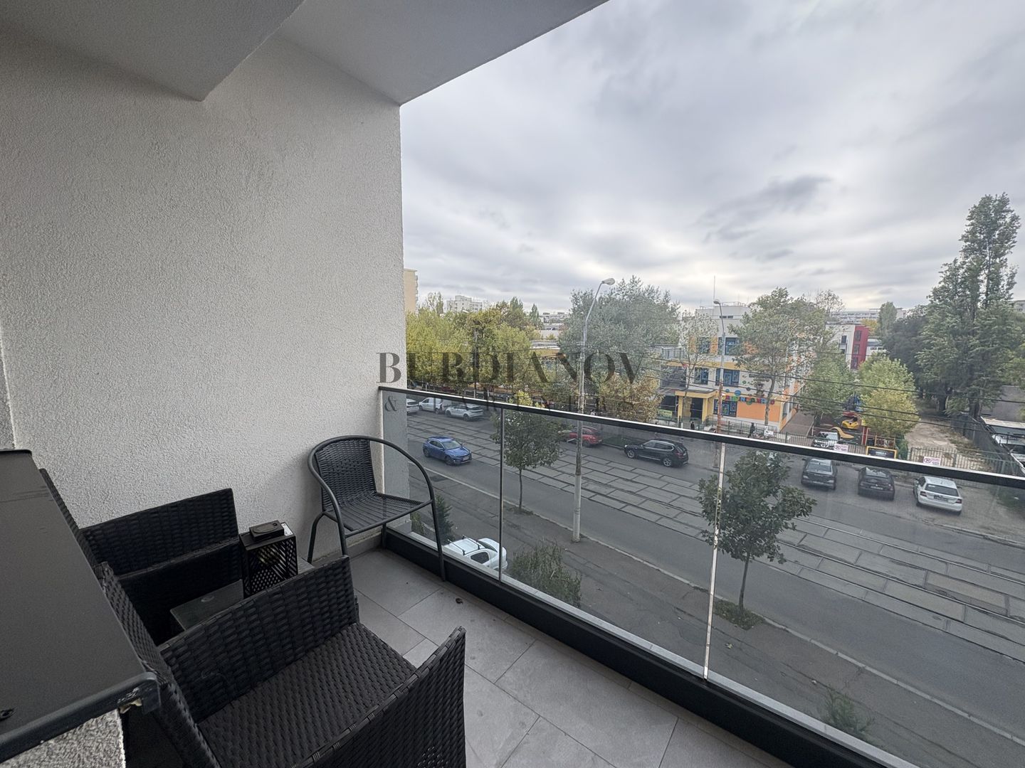 Apartament cu 2 camere de vânzare - Metrou Costin Georgian - Titan - Poză 11