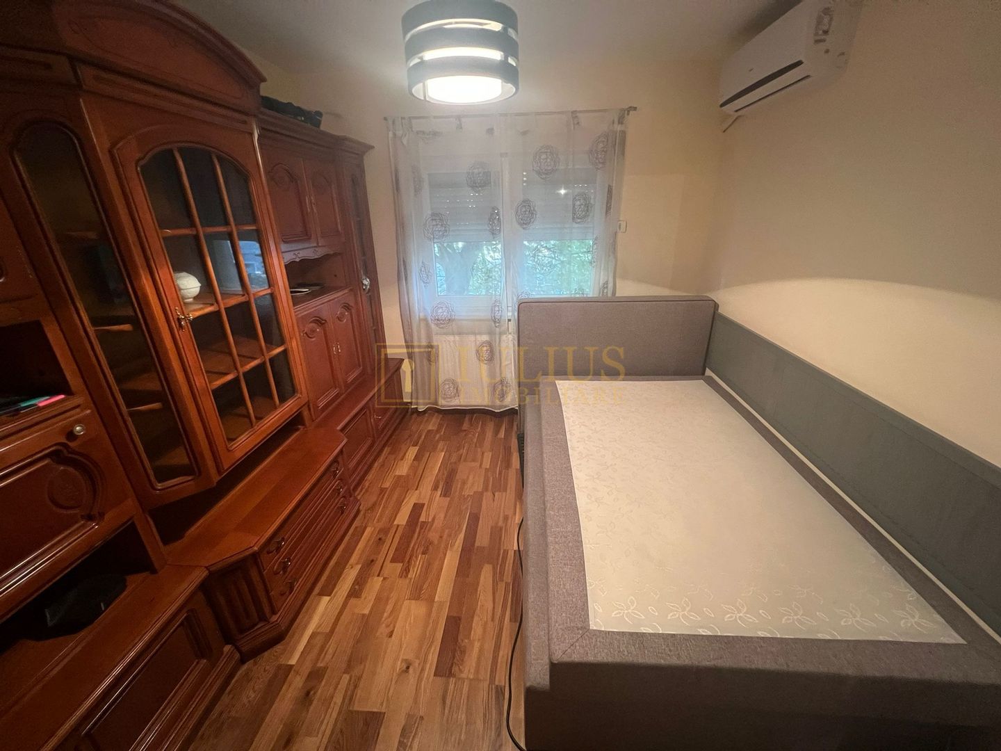 Soarelui, langa Parcul Padurice; centrala proprie, 2 bai. - Poză 10