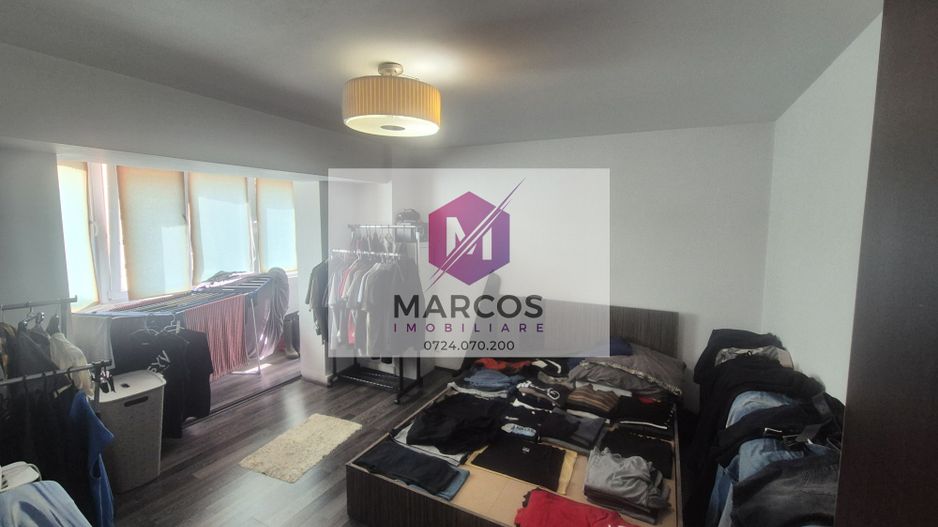 Vand apartament 2 camere Centru - Poză 10