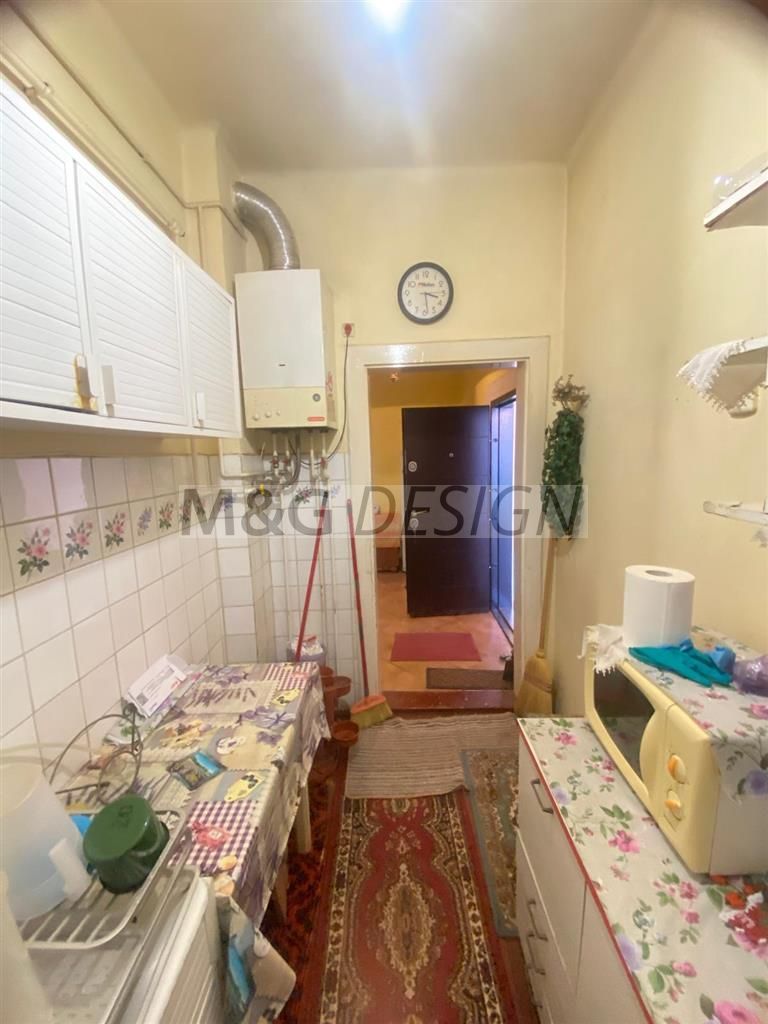 Apart la casa Bogdanestilor  curte  acces cu masina centrala proprie - Poză 13