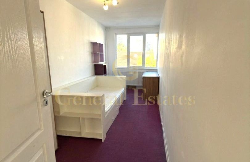 Apartament spatios cu 3 camere - Poză 15