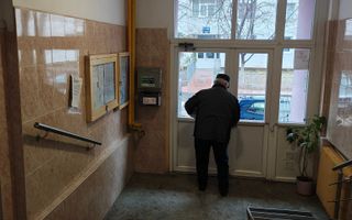 Vând apartament 2 camere  Renovat -Titan - Poză 8