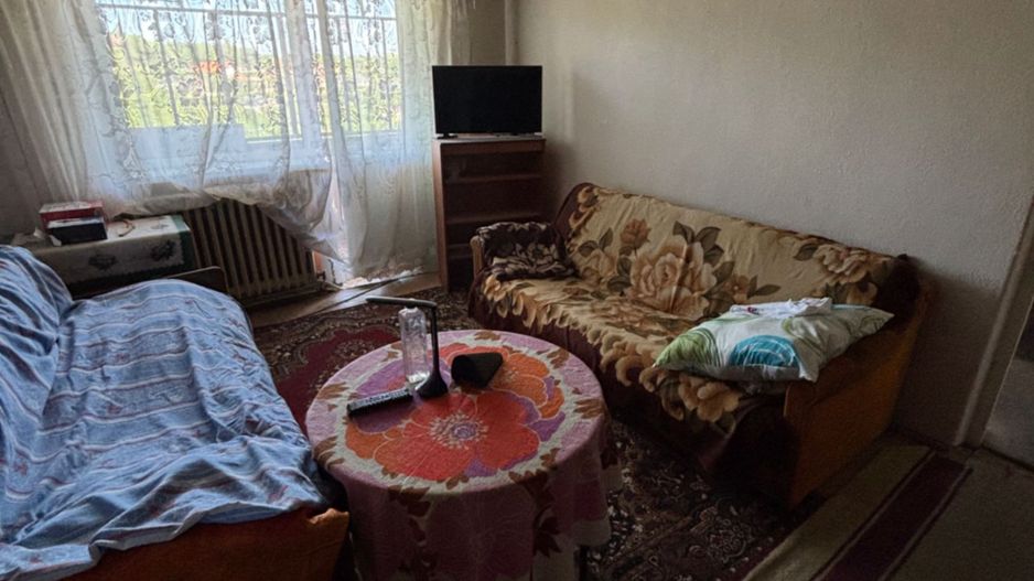 Apartament cu 4 camere de vanzare in Cugir - Poză 3
