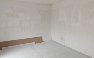 ​Apartament 4 camere, 2 bai – Zona Vest / Lacul Balea, etaj 3/4 - Poză 5
