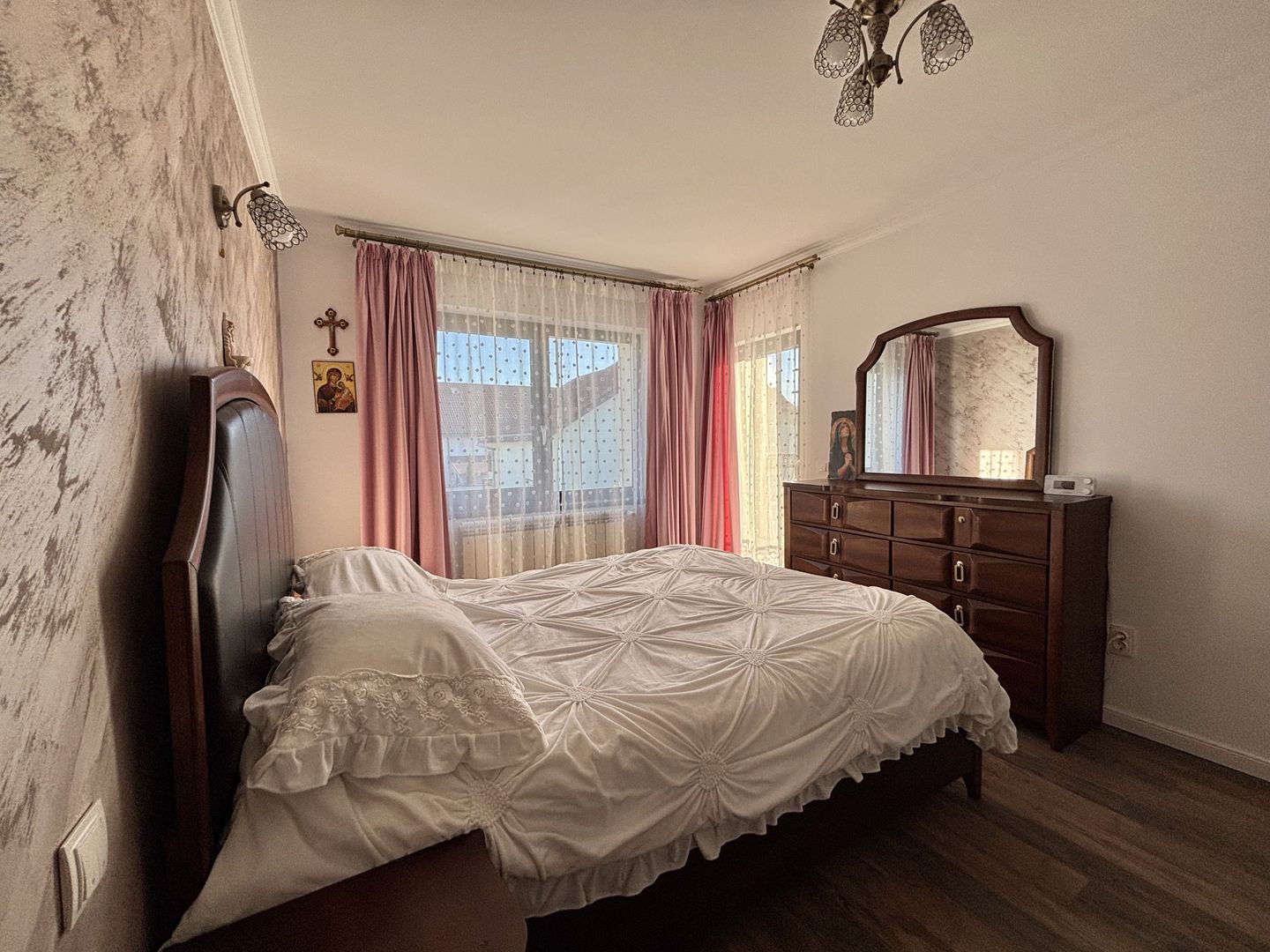 Casa INDIVIDUALA 6 camere, curte superba - zona Brana, Selimbar - Poză 34
