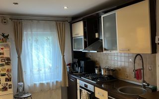 Apartament 4 camere Dambovita cu centrala - Poză 2