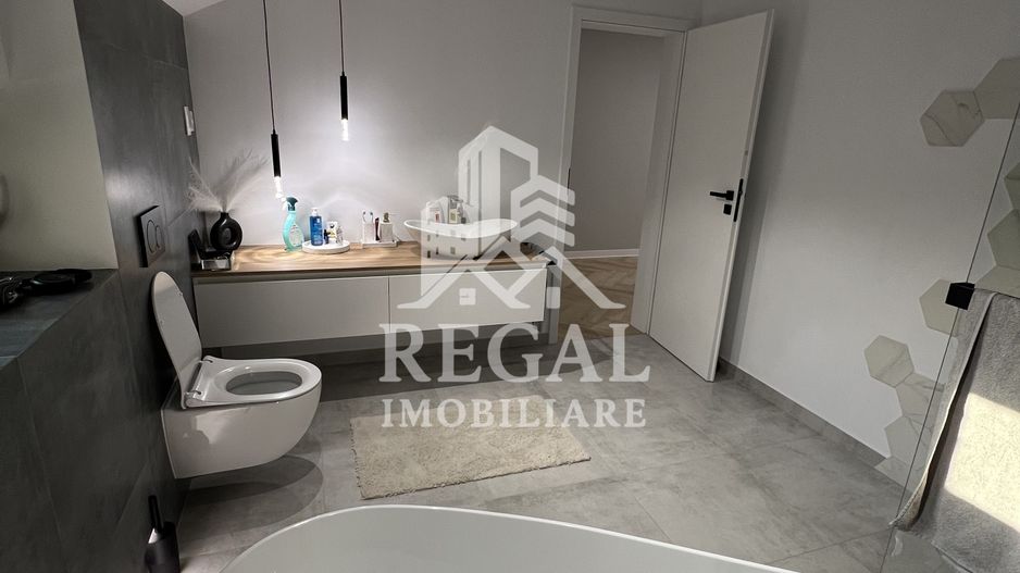 Casă modernă tip duplex, ideală pentru 2 familii – in loc. Strei - Poză 6