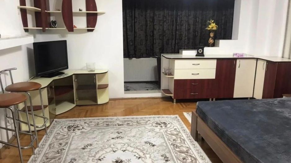 Garsoniera / studio, zona semi - centrala, Brasov - Poză 1