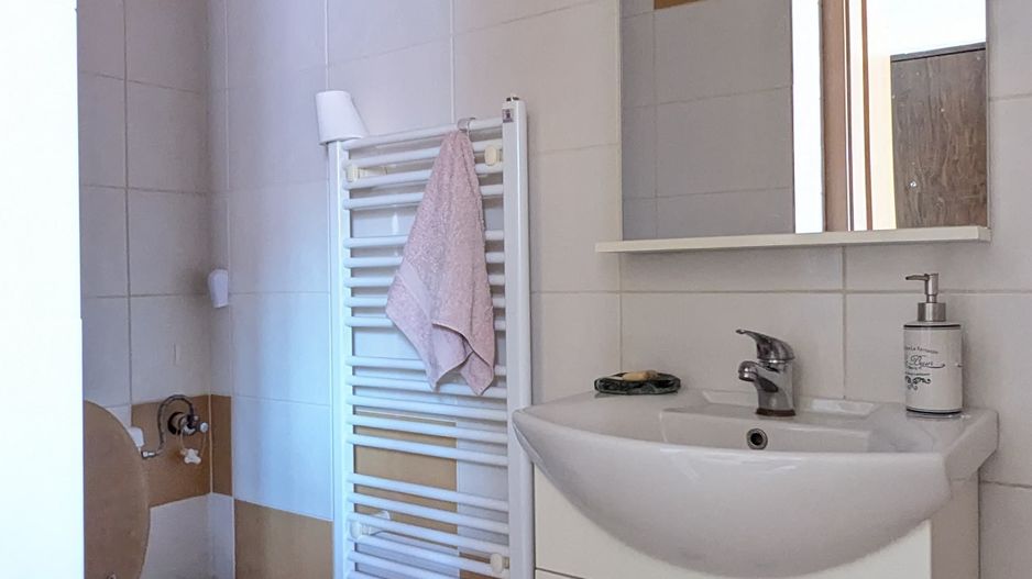 Apartament spatios 100 mp cu lift si 50 mp de terase - Poză 21