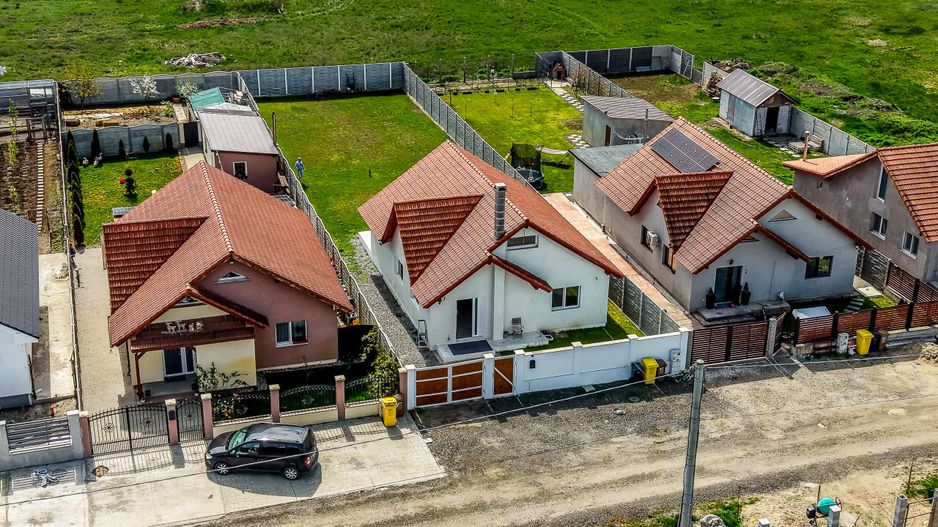 Casă noua, 2022, parter, 2 dormitoare Sânpaul, 10 km Arad - Poză 1