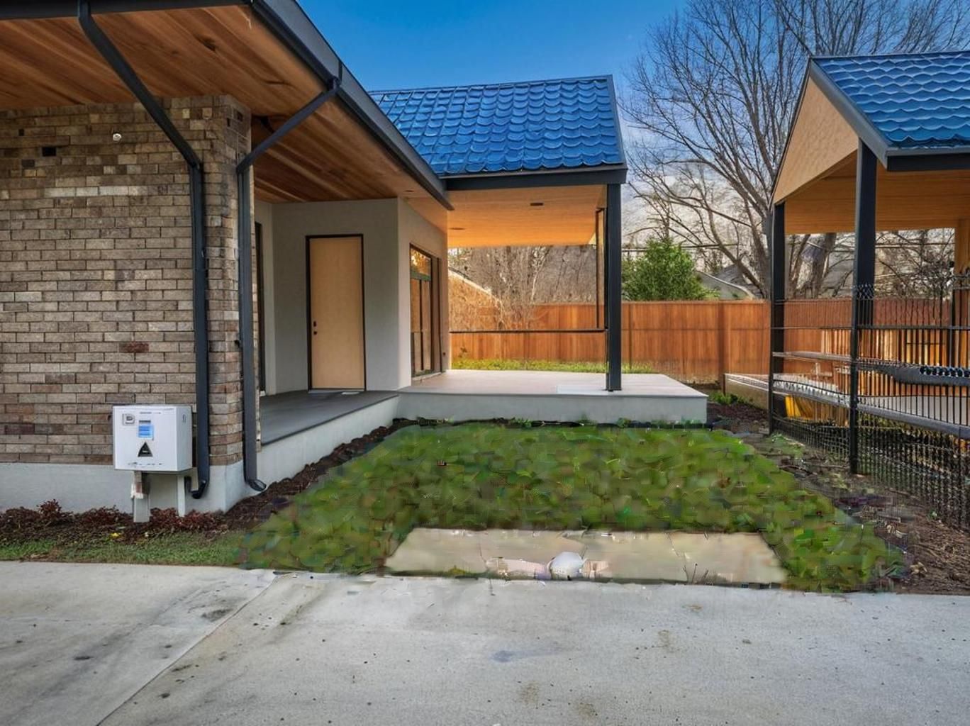 Case Parter Stil Mediteranean de Vânzare în Tunari - 100 metri Padure - Poză 1