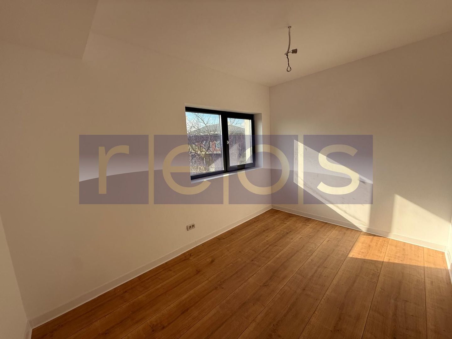 VANZARE VILA TIP DUPLEX 4 CAMERE | TRAPEZULUI | SALAJAN | SECTOR 3 - Poză 6
