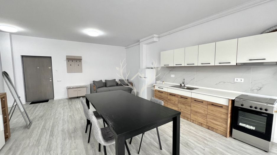 Apartament cu 2 camere, totul nou, parcare subterana – Str. E - Poză 3