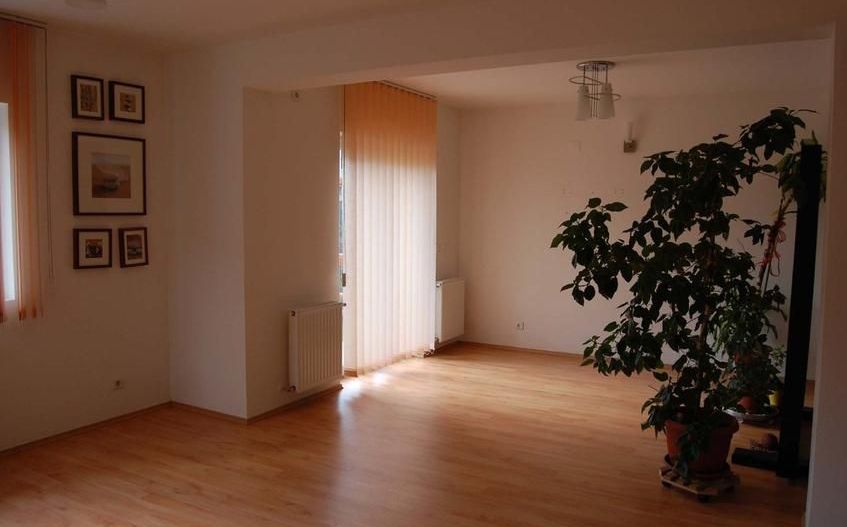 Vila cocheta 3 camere in cartierul Azur, Pipera - Poză 3