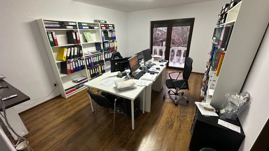 Cladire pretabila spațiu birouri/ clinica - Poză 3