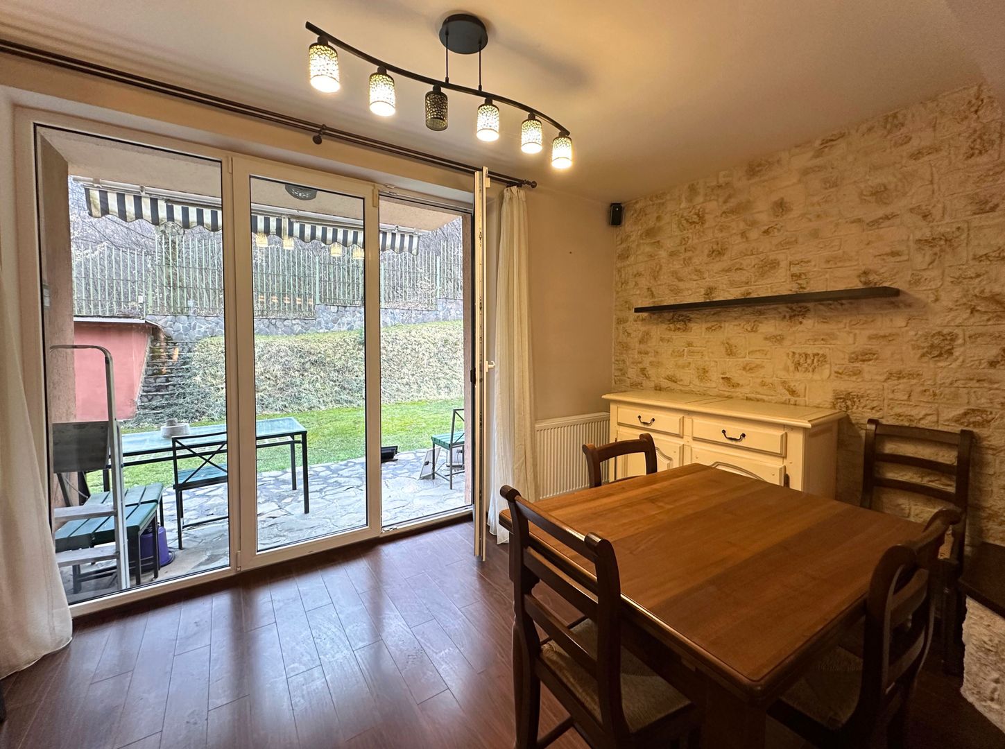 Închiriere casa duplex primitor creat pentru confort liniște și momente frumoase - Poză 12