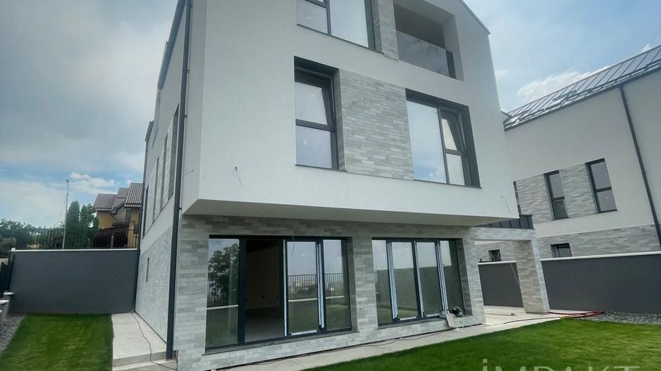 Casa individuala de vanzare, zona Restaurant Aroma! - Poză 23