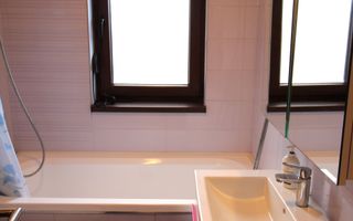 Centrala proprie,clima, loc de parcare. Complex Studentesc -Stadion. - Poză 13