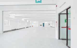 Spațiu comercial pe 2 niveluri - Poză 1