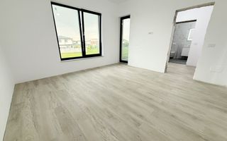 Vila individuala cu 5 camere / 3 bai / dressing / teren 343 mp - Poză 11