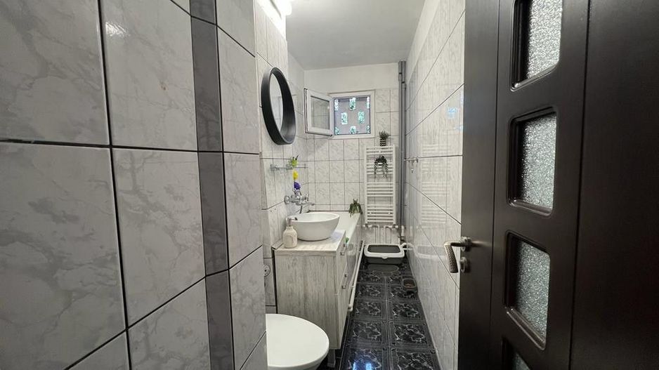 KM 4-5 - Apartament cu 3 camere situat la etajul 3 - Poză 15