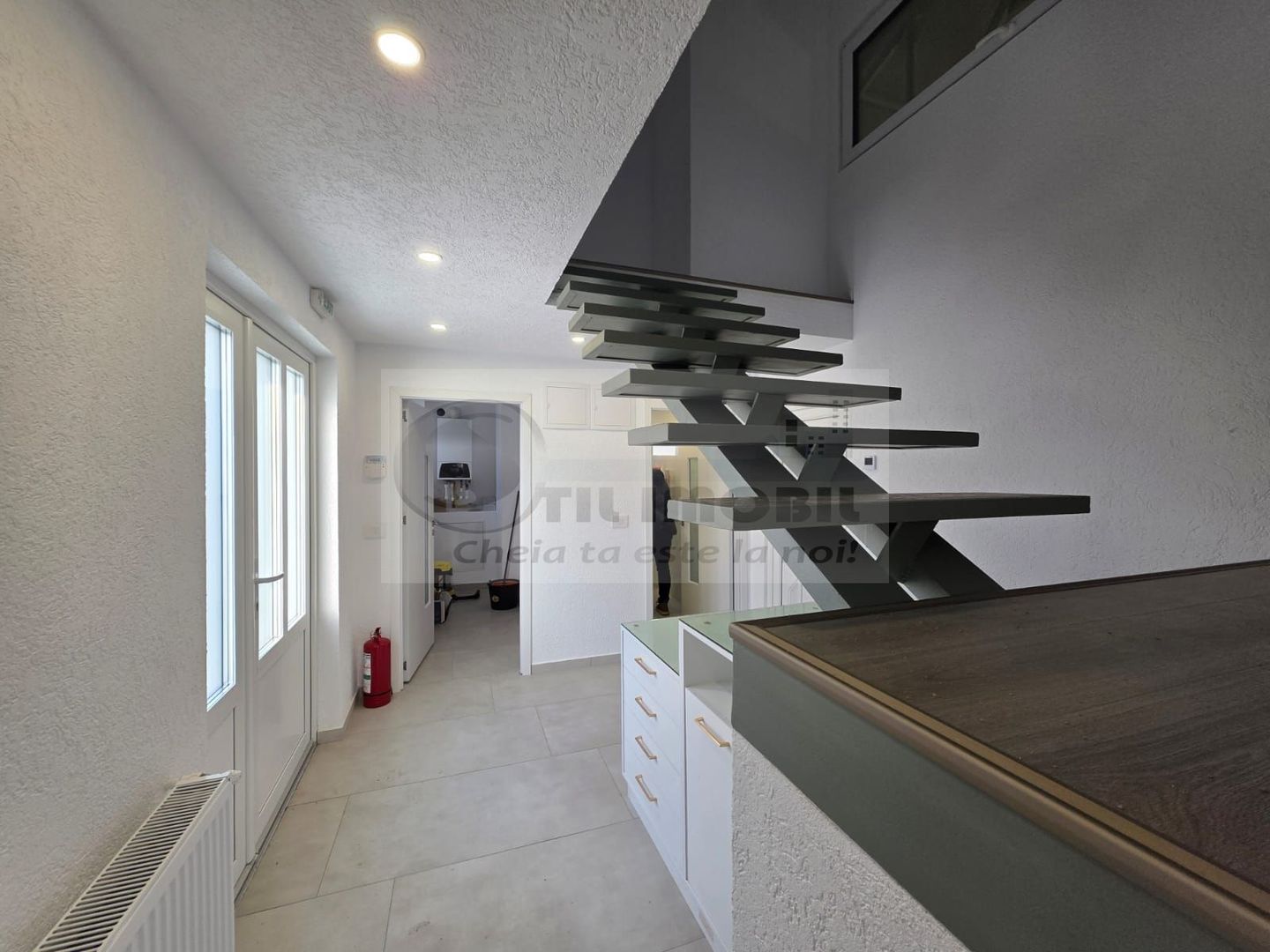 Hala - 400mp - Zona Sandra Motors - Poză 8