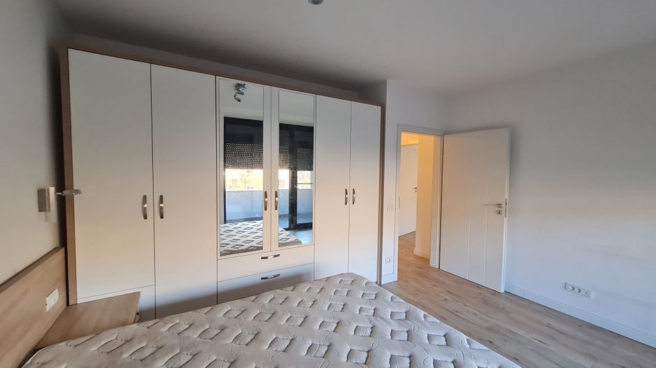 Apartament generos 4 camere zona Elisabetin - Poză 4