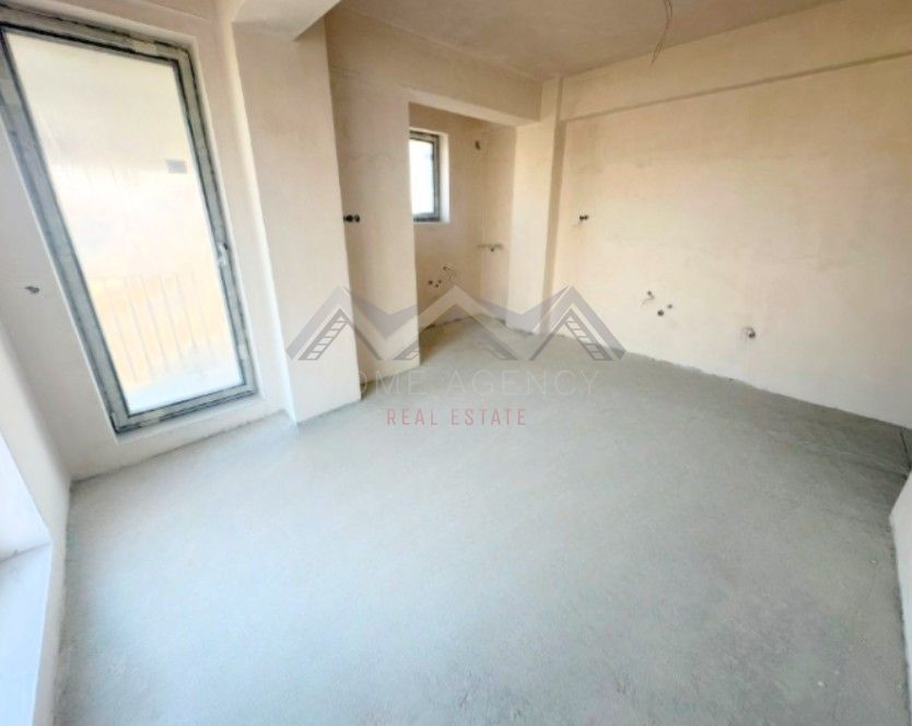 Apartament 3 camere Otopeni central | bloc cu lift, parcare - Poză 2