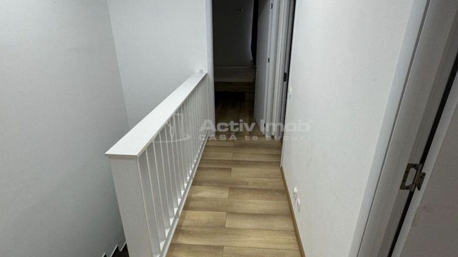 Casă / Vilă în Tunari - Poză 5