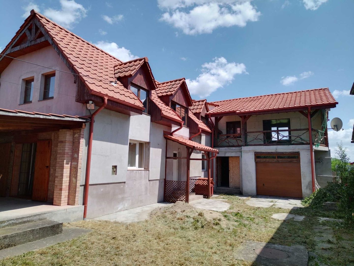 BRASADAS vinde casa cu etaj in zona Aquastar. - Poză 1