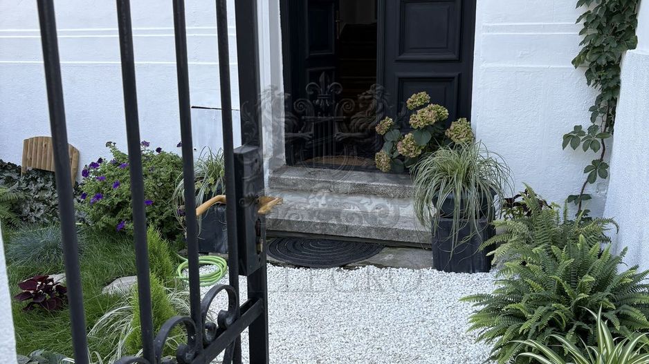 Apartament in vila interbelica |  Coposu  | 4 camere | Superb - Poză 13