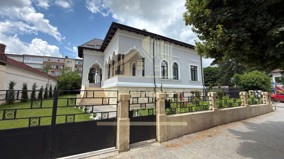 CASA OLARU – Un Secol de Istorie, Restaurat la Standardele Anului 2026 CAMPULUNG ARGEȘ - Poză 1