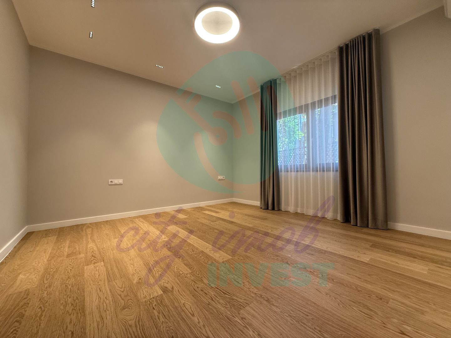 Jumatate din vila in zona Floreasca - Poză 14