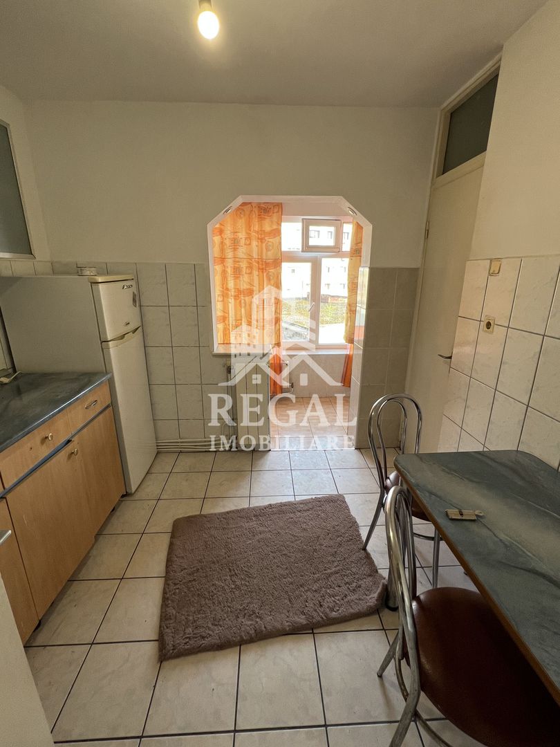 Apartament decomandat, 54 mp, etaj 2/4 – Zona M5, lângă Mall G-Plazza - Poză 3