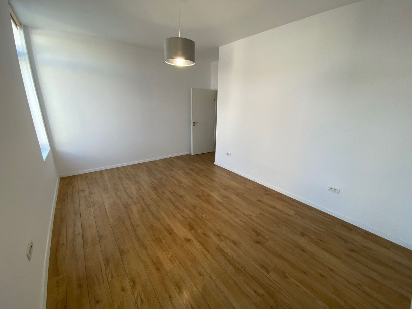 Casa individuala moderna in zona de Nord - Poză 25