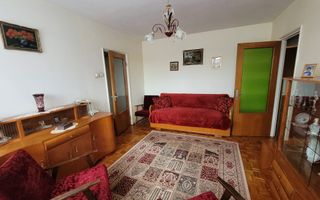 🏡 Apartament 2 camere cu balcon, etaj 1, – Zona Cedonia, Sibiu - Poză 1