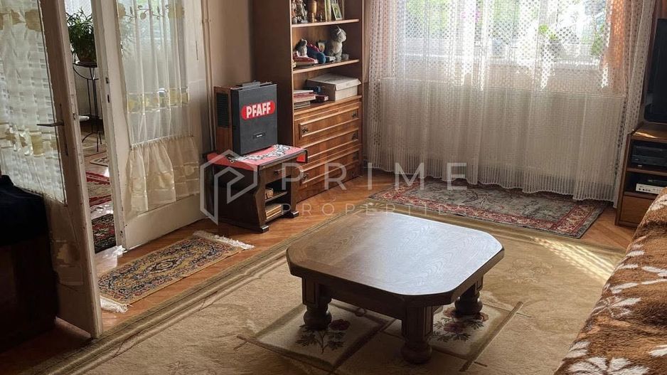 Casa cu front stradal,  7 Noiembrie, ideala clinica/cabinet/locuinta - Poză 3