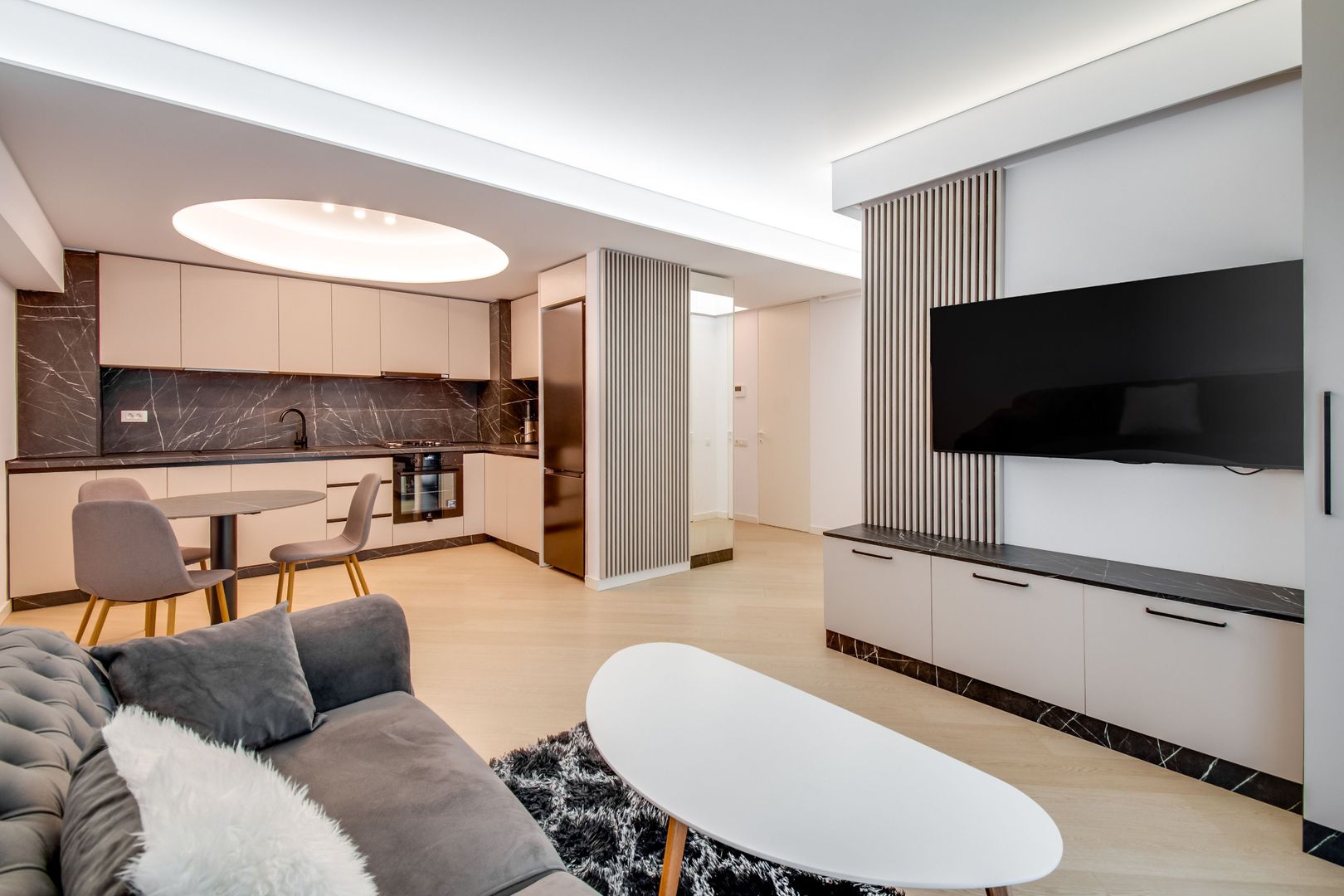 Cortina North || 3 camere || Piscină - Poză 1