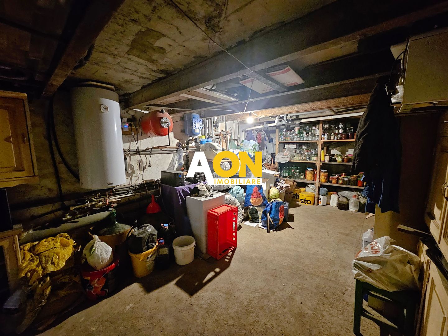 Casa cu doua corpuri, 5 camere, 1580 mp teren, Dealul Furcilor - Poză 24