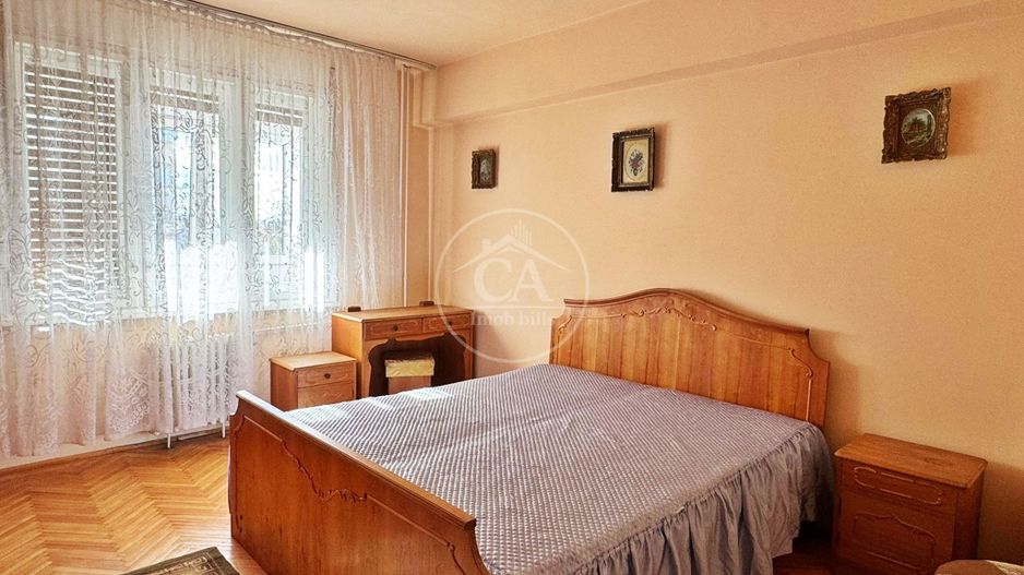 Apartament de închiriat cu 4 camere în zona Decebal, Oradea - Poză 1