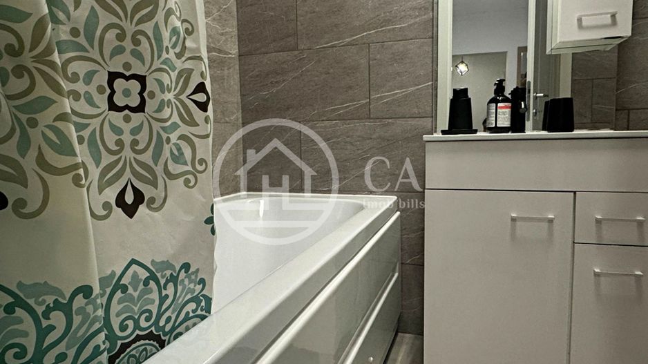 Apartament de vânzare cu 3 camere în PRIMA ARENA, Oradea - Poză 12