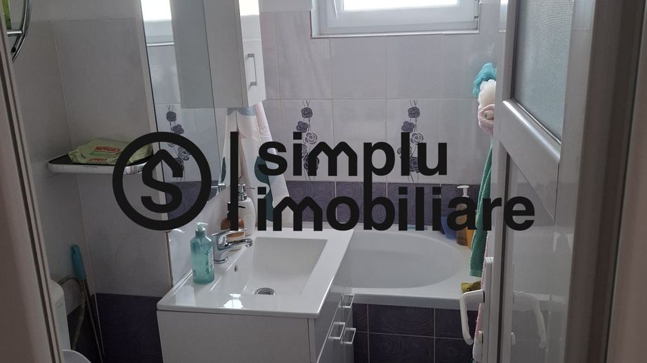 3 camere, etaj 3/4, centrala termica - 105 000 Euro - Poză 8